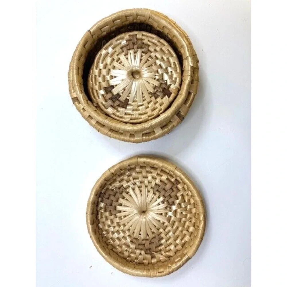Vintage Set of 6 Straw Grass Coasters Natural In Boho Hand Woven Basket With Lid